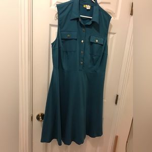 Yellow star sleeveless shirt dress. teal